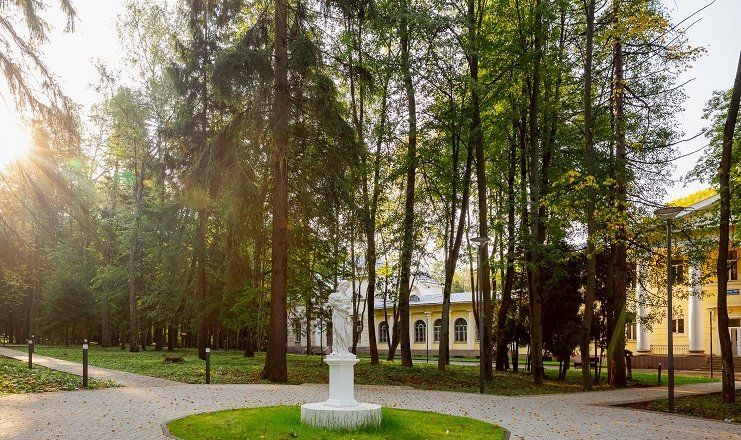 *АMAKS Курорт "Новая Истра" (бывш. "Истра Минатома")